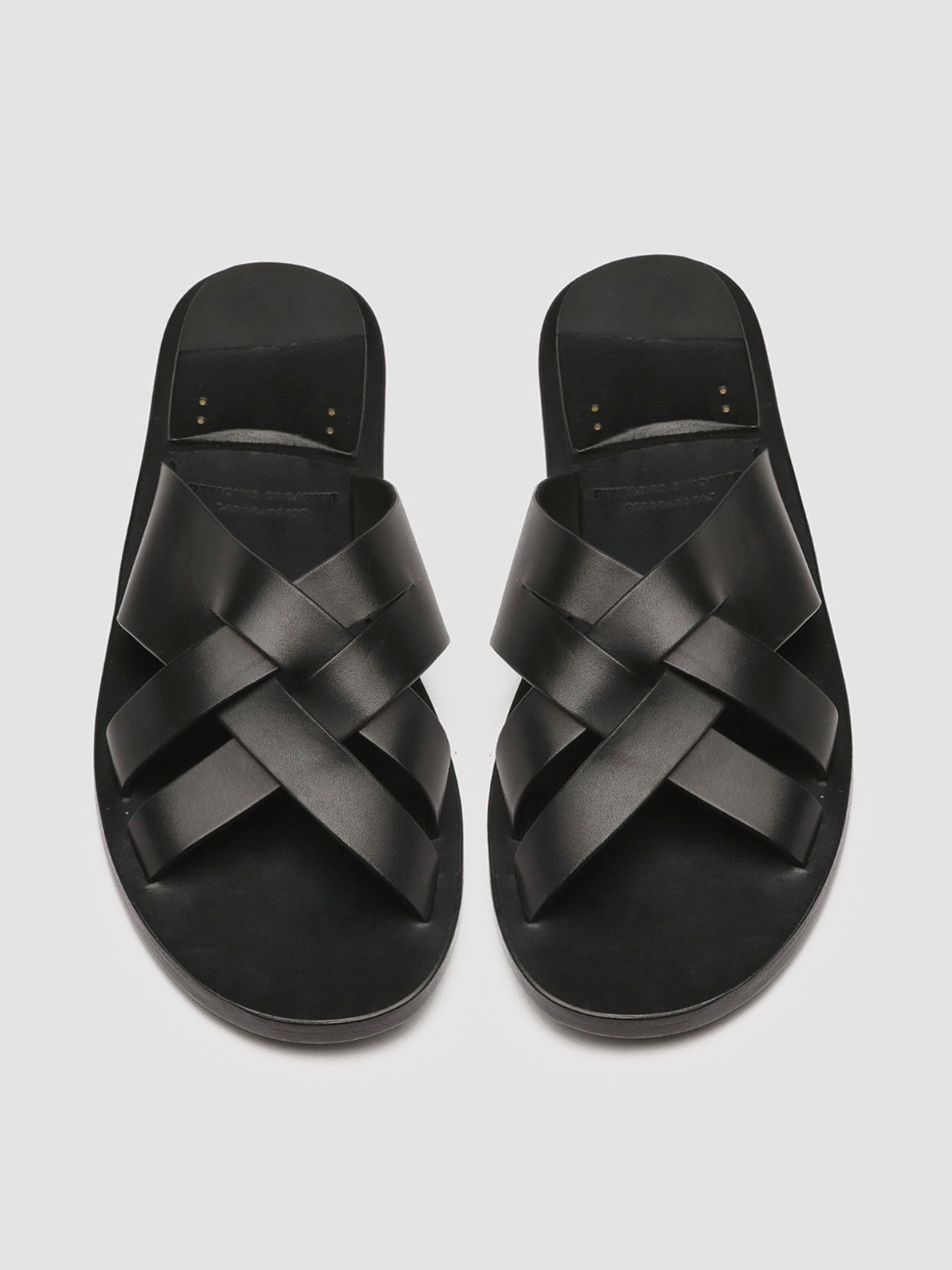 KONTRAIRE/003 SPALLA PIUMA NERO