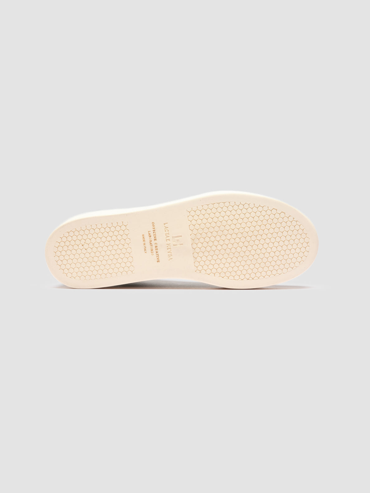 KOMBINED/104 OLIVER/GIANO/GIANO BLK/BLK/TOFU_F.DO BLANC
