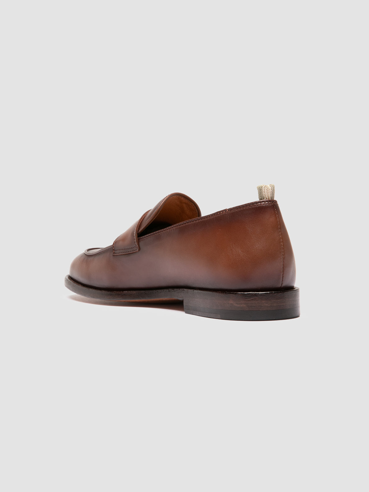 OCUOPER001BUNA4D788_4.JPG
