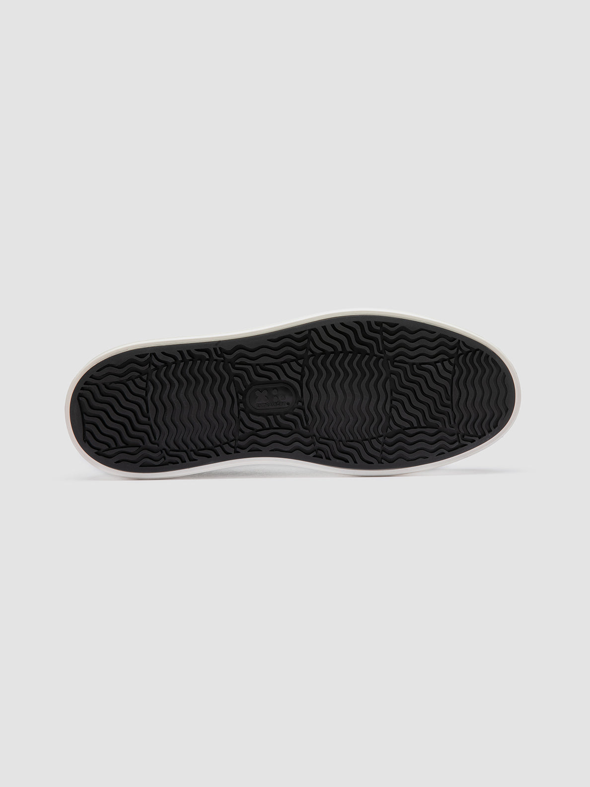 SLOUCH/001 MUFLONE NERO_F.DO OFF WHITE/N